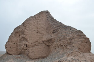 古老神秘的土堆遗迹