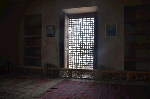 室内窗景 光影交织的静谧空间