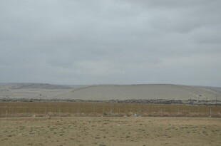 广袤荒凉的开阔原野