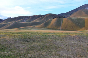 广袤山地草原风光