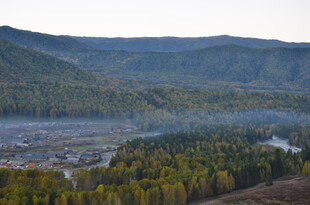 山林河谷风光美景