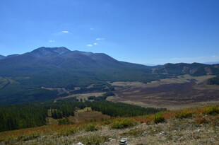 壮丽山景自然风光无限