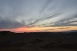 沙漠壮丽日落美景