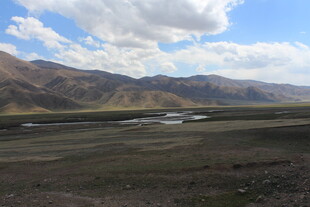 广袤山野间的壮阔风景