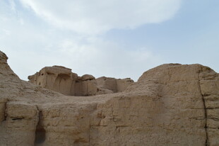 沙漠奇特土丘景观