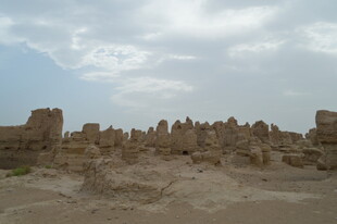 古老废墟展现历史沧桑