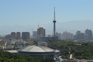 城市天际线中的标志性建筑