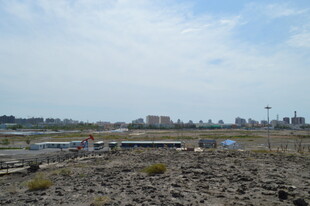 荒地施工现场远景