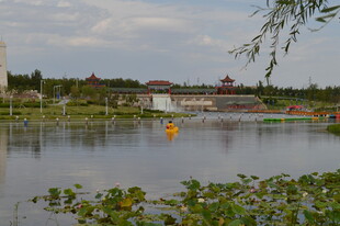 湖畔风光 水上娱乐好去处
