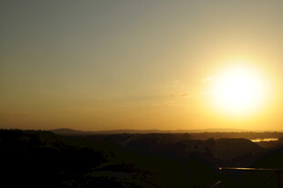 日落时分的美丽天际线