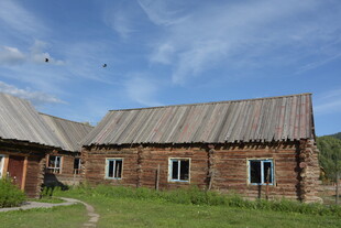 乡村木屋 静谧田园风光