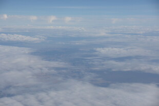 高空俯瞰云海美景