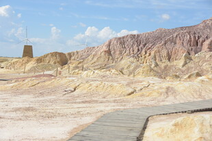 荒漠中的古老遗迹