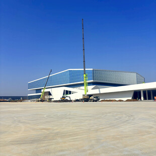 现代建筑施工现场