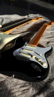 炫酷电吉他展示