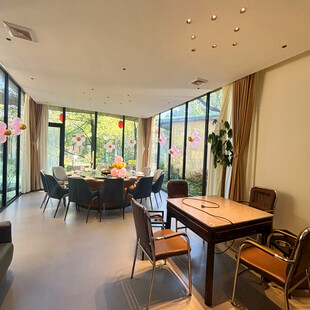 现代简约风餐厅室内景致