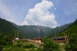 山间村落风景