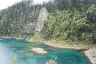 梦幻蓝绿山水景