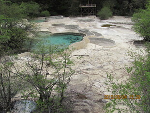 山间幽潭 自然澄澈之景