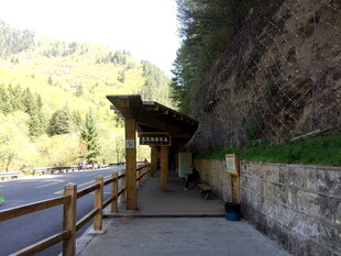 山间栈道观景长廊