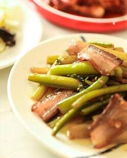 菜苔炒腊肉