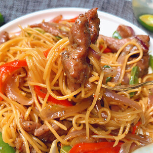 牛肉炒意面
