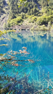 梦幻蓝湖 自然绝美风光