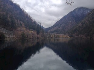 宁静山水湖景自然风光