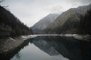 宁静山水湖景自然风光