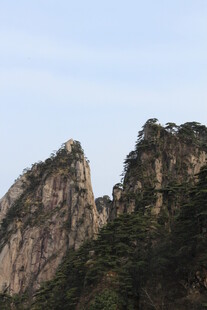 巍峨黄山奇峰