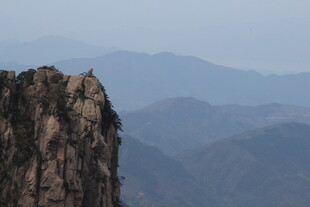 巍峨山峰 壮阔远山景色