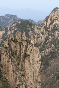 壮丽巍峨的高山景观