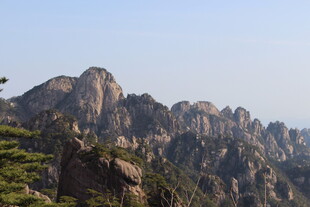 壮丽山景 奇峰突兀