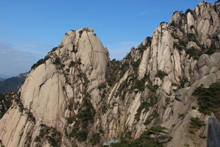 巍峨壮丽的高山景观