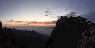 山顶观绝美日落景色