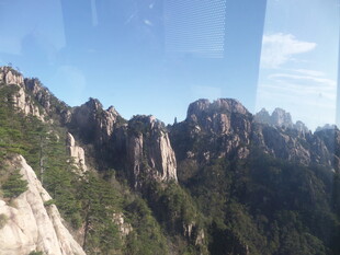 壮丽黄山山峰景观