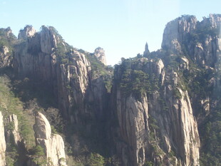 巍峨壮丽的高山景观