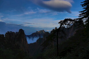 黄山云海晨曦壮美景观