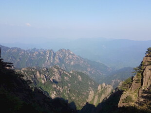 壮丽山景 展现自然之美