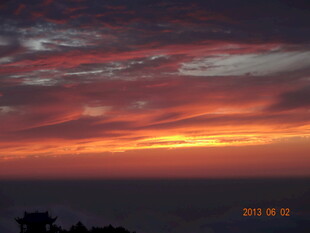 海上壮丽日落天空美景