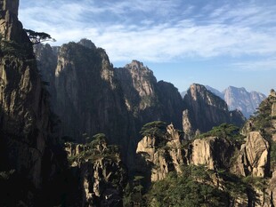 壮丽黄山奇峰景观