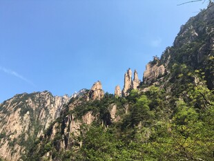 壮丽山峰景色