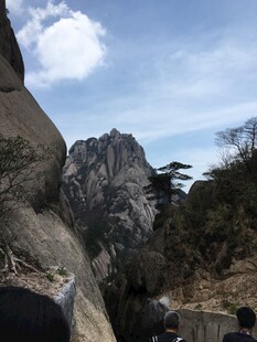 壮丽山间景色