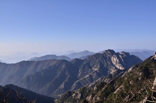 壮丽山景 远山近峰皆如画
