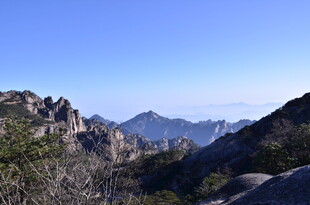 壮丽山景 展现自然之美
