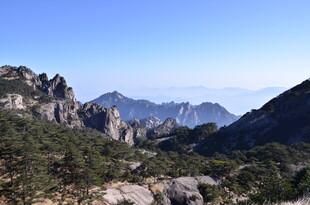 壮丽山景 尽显自然之美