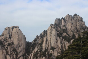 巍峨黄山奇峰