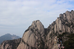 巍峨黄山奇峰景观