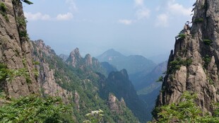 壮丽山景展现自然之美