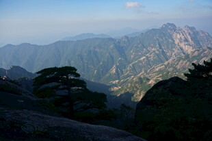 壮丽山景 自然之美尽显